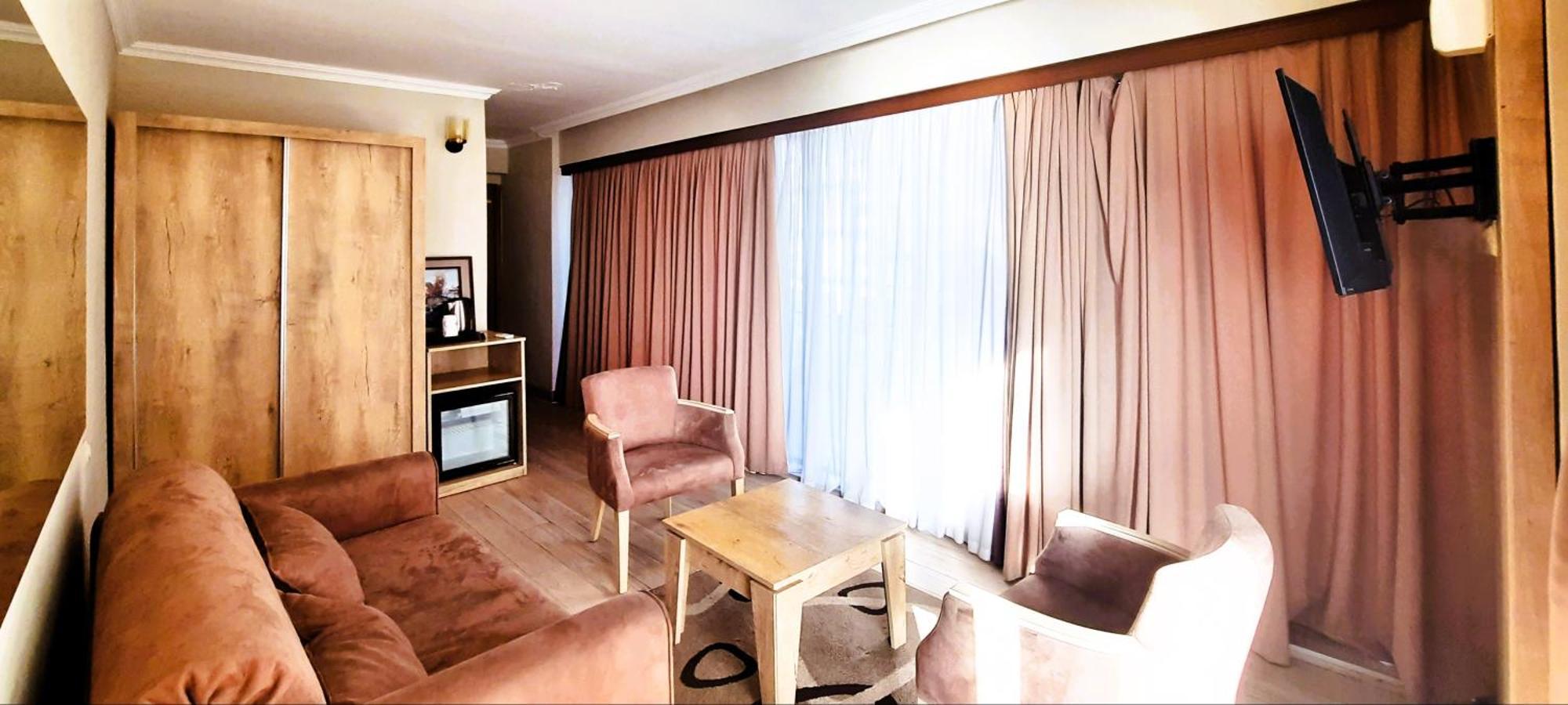 Ashtal Beach Hotel Batoumi Extérieur photo