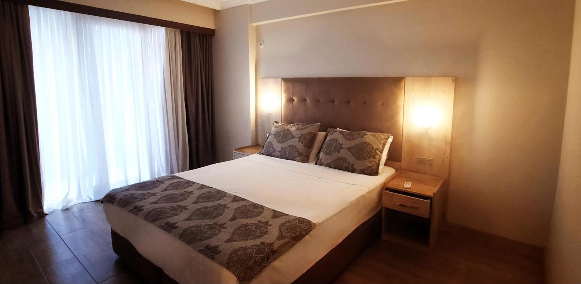 Ashtal Beach Hotel Batoumi Extérieur photo