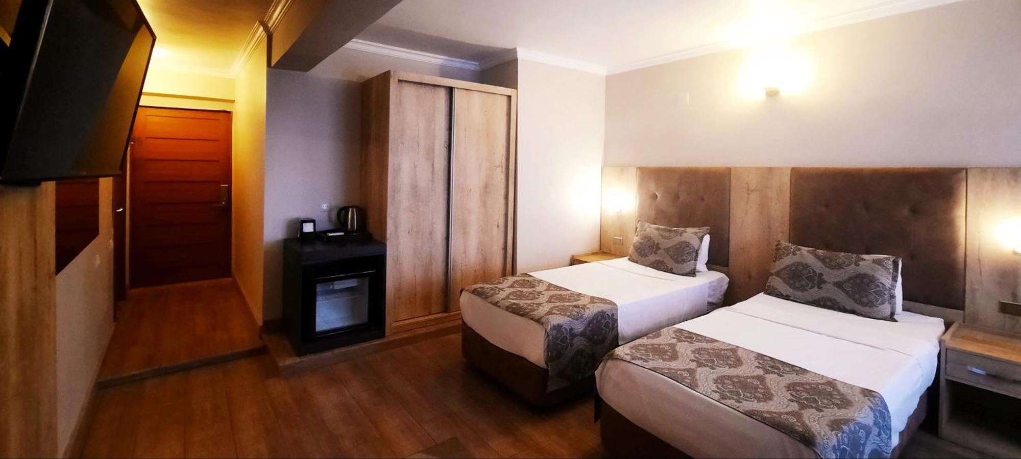 Ashtal Beach Hotel Batoumi Extérieur photo