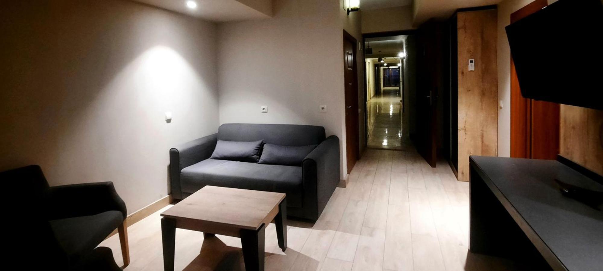 Ashtal Beach Hotel Batoumi Extérieur photo