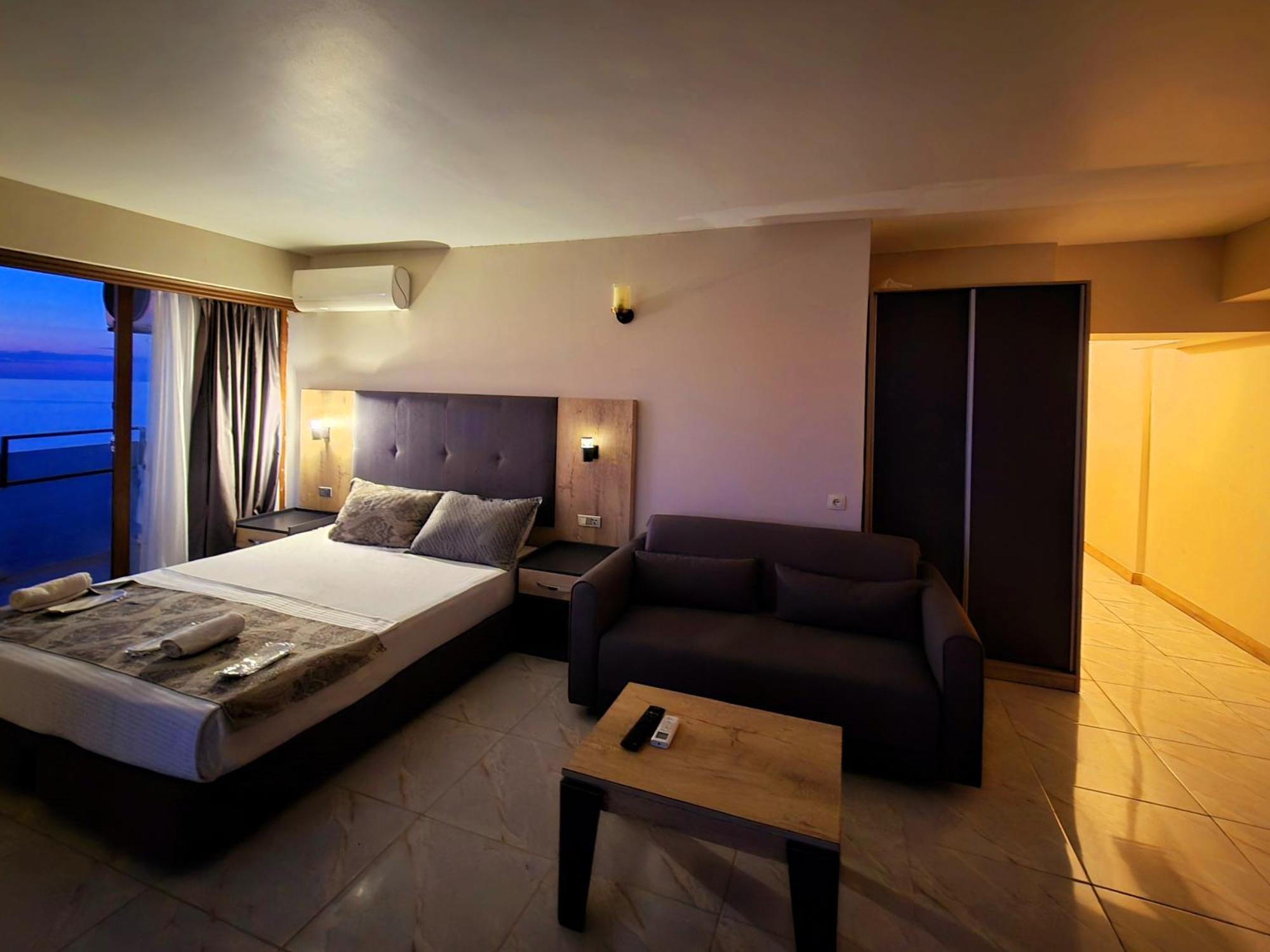 Ashtal Beach Hotel Batoumi Extérieur photo